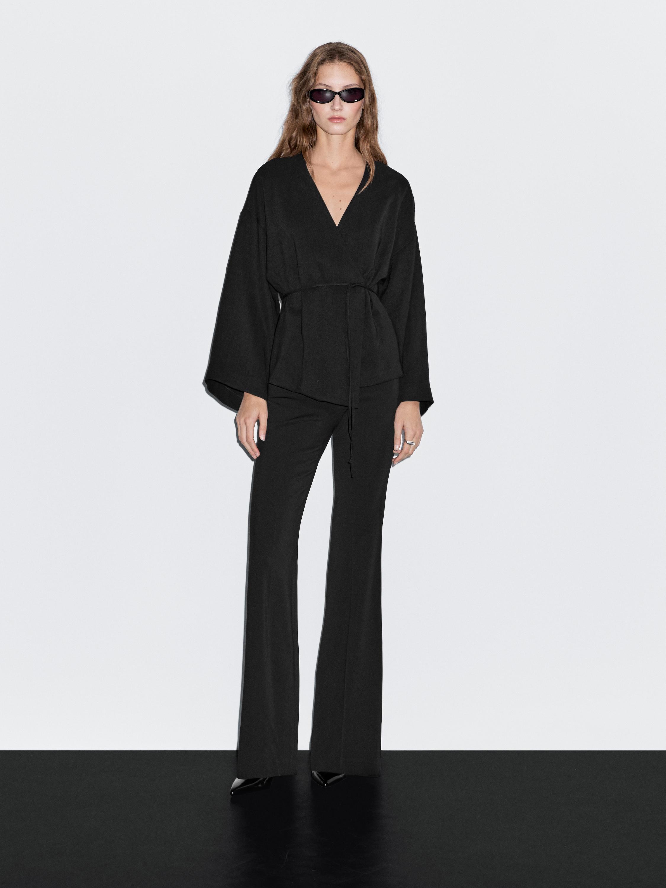 Flowing V-neck kimono